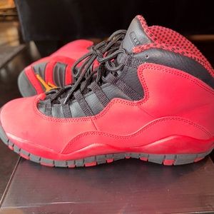 Girls Air Jordan 10 Retro Bulls